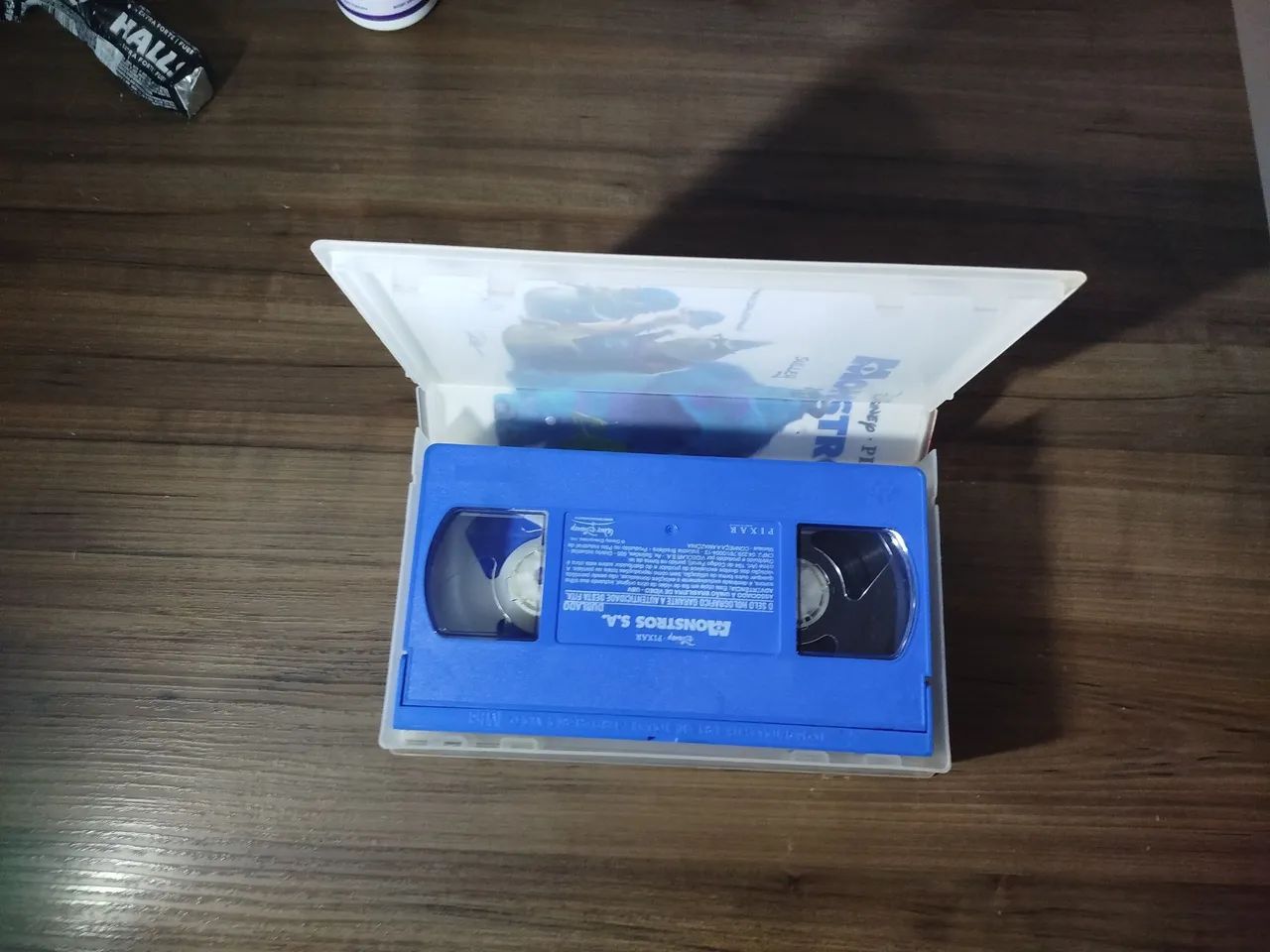 Fita VHS monstros S.A. dublado - Foto 2