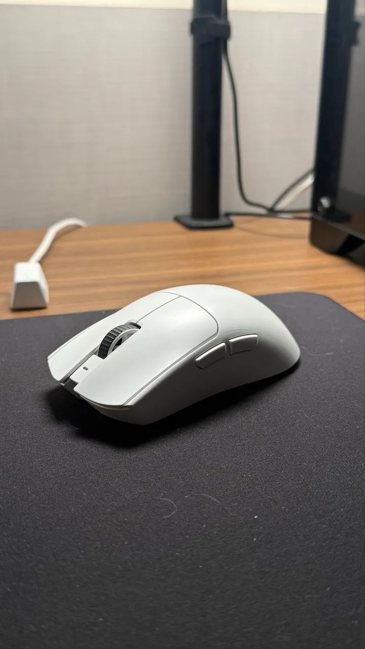 Mouse Razer Viper V3 Pro White | Completo na Caixa - Periféricos e