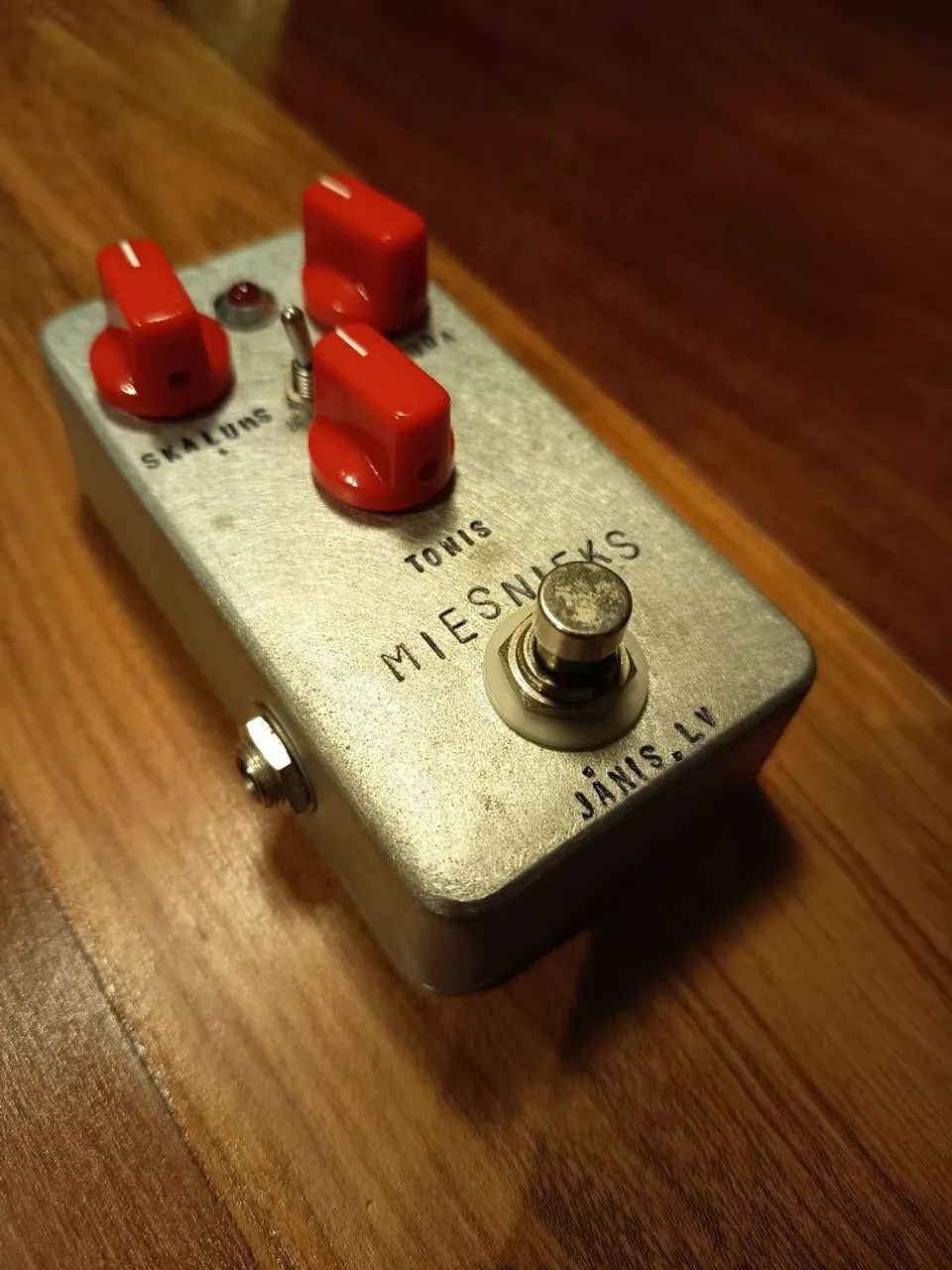 Miesniesks overdrive e distorção (com caixa)