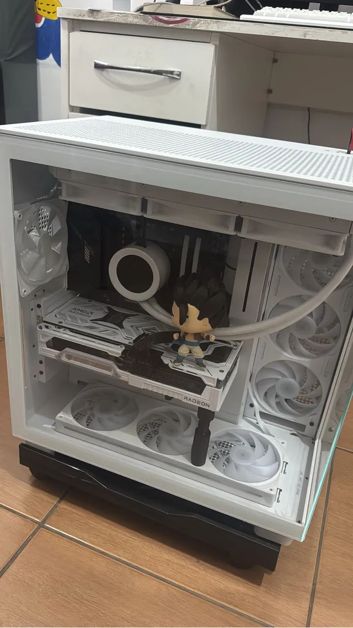 Pc Gamer Ryzen 9950x + 9070 XT  - Foto 3