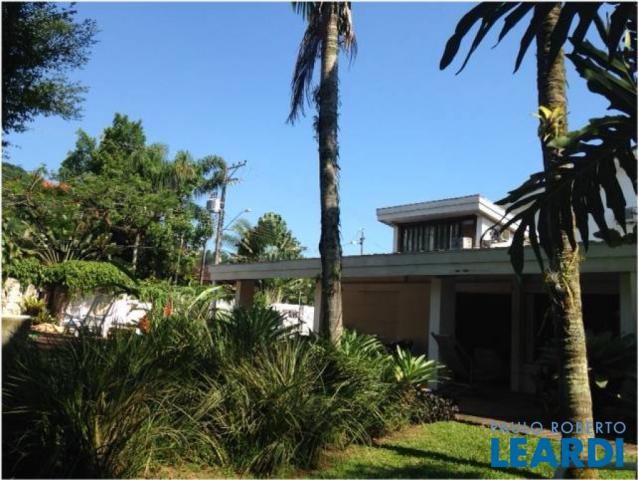 Casa à venda com 5 dormitórios em Barra do una, São sebastião cod:514805