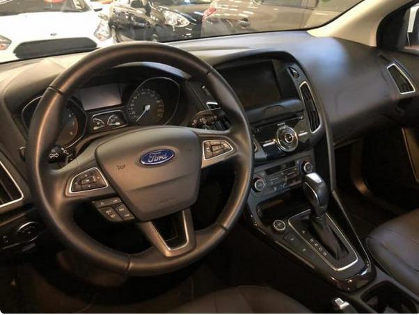 Ford Focus Titanium 2016 Plus Hatch - Foto 8
