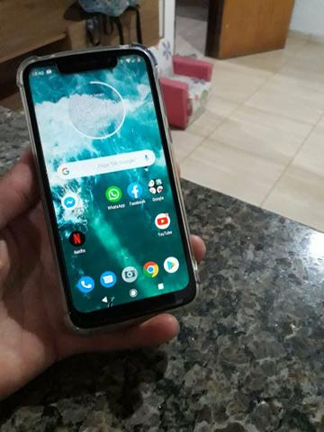 Troco por iphone, cel novo