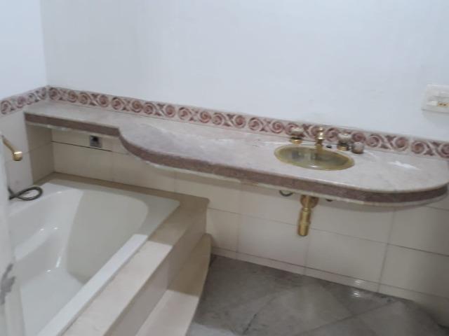 (R$600.000) Casa c/ Piscina, Terraço e Garagem Grande - Lote Inteiro no Bairro Vila Bretas - Foto 11
