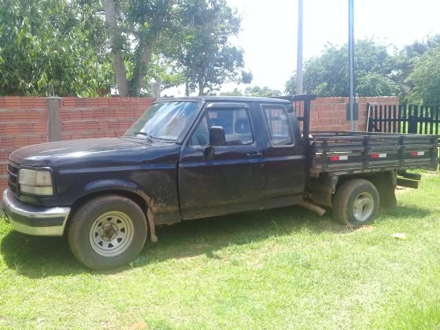 Vendo F-1000 cabine dupla, motor M.W.M 229