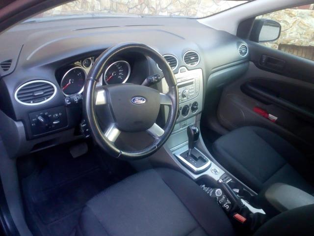 Ford Focus sedã em perfeito estado de conservação - Foto 5