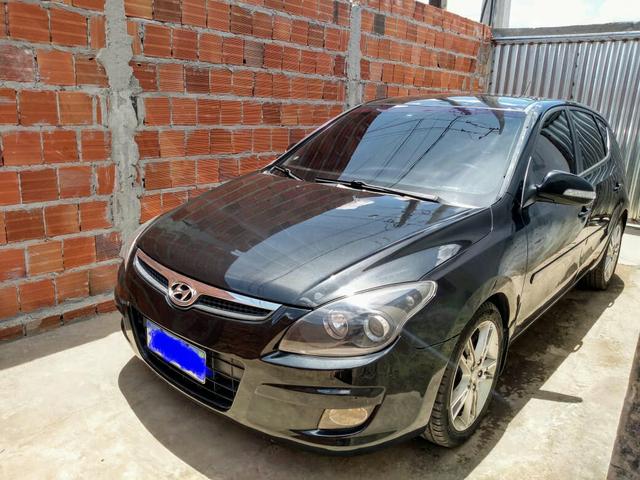Hyundai i30 aceito moto como parte do pagamento.