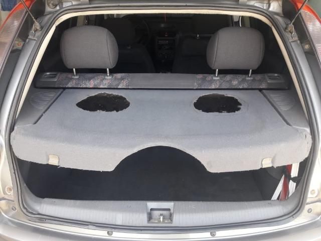 Corsa Hatch - Foto 10