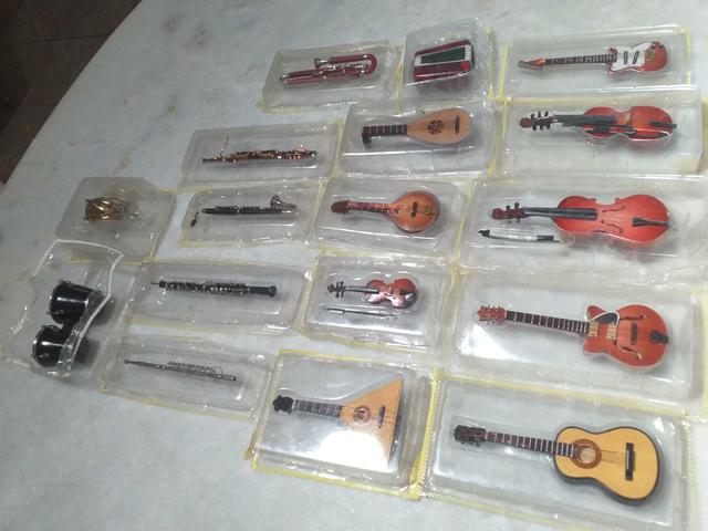 Coleção de Mini-instrumentos musicais