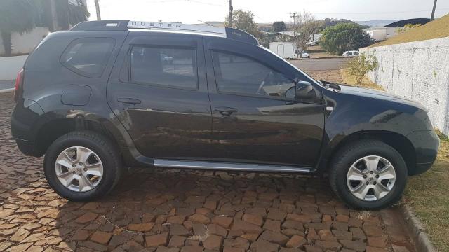 Duster Dynamique 2017, Baixa km, kit multimídia com GPS, câmera de ré - Foto 4