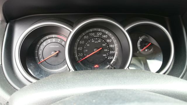 Nissan Tiida SL 1.8 2013 - Foto 6