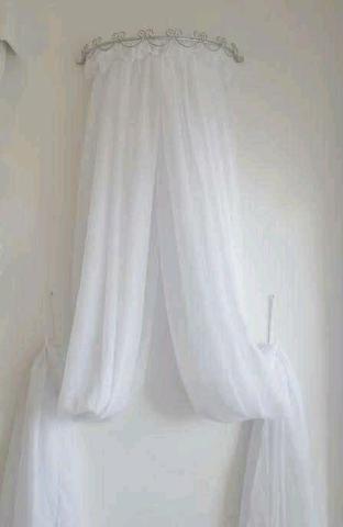Cortinado para dossel