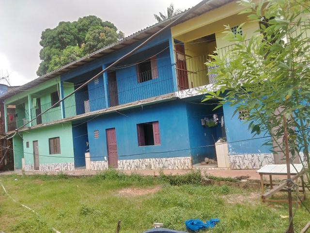 Vendo essa vila com 6 kit nets - Foto 3