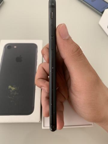 IPhone 7 32GB CAIXA E CARREGAROR! - Foto 2
