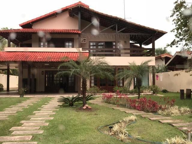 Casa no condomínio Cristal Ville