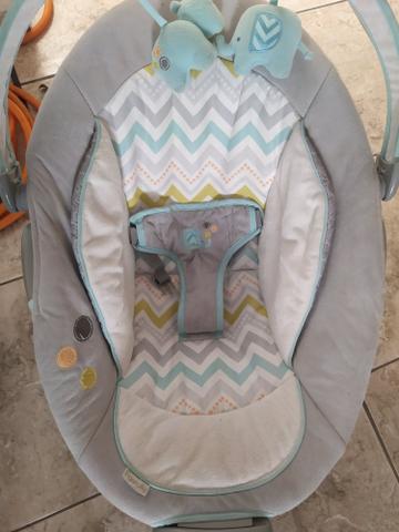 Cadeirinha de balanço de bebê