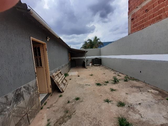 Vende-se uma casa no cond por do sol - Foto 8