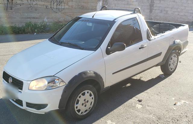 Fiat strada working 1.4 celebration cabine simples branca 2012