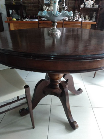 Mesa antiga