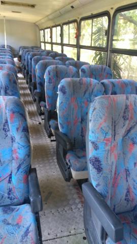 Bancos de ônibus a venda