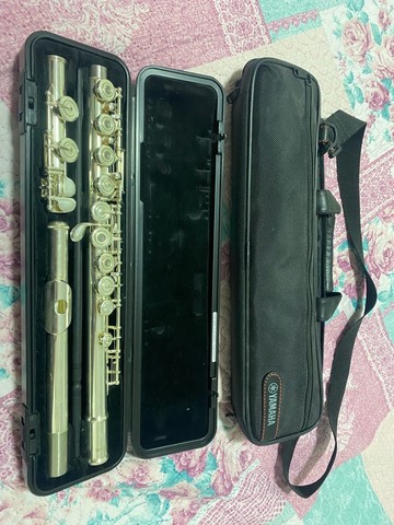 Flauta transversal Yamaha 272