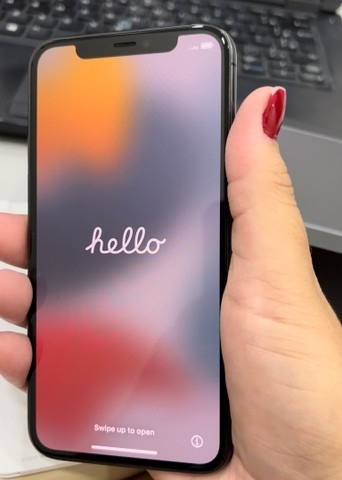 iPhone 11 Pro Max 64GB Cinza Espacial - semi novo - Foto 2