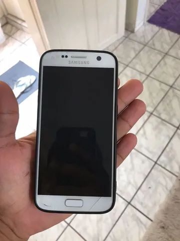 Troco Samsung Galaxy S7 com um cordão de prata
