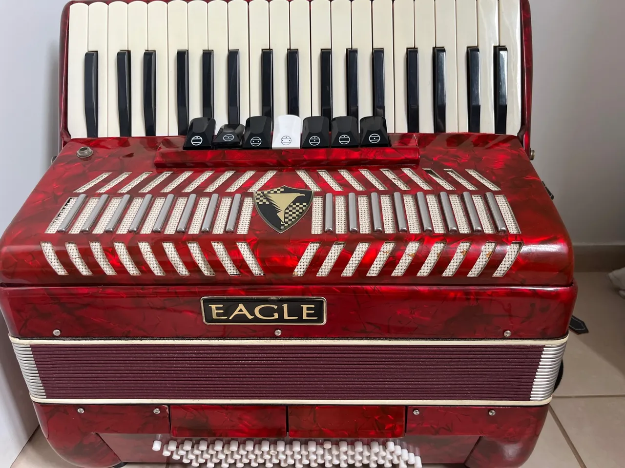 Acordeon Eagle Vermelho