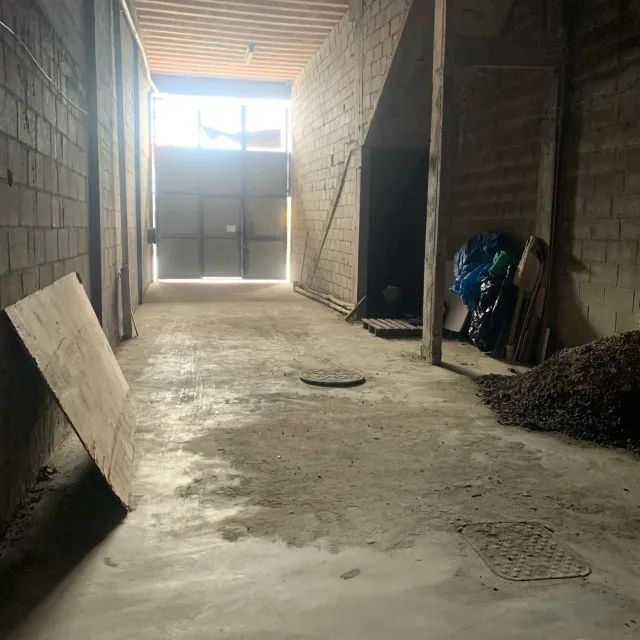 Galpão para alugar em Belford Roxo