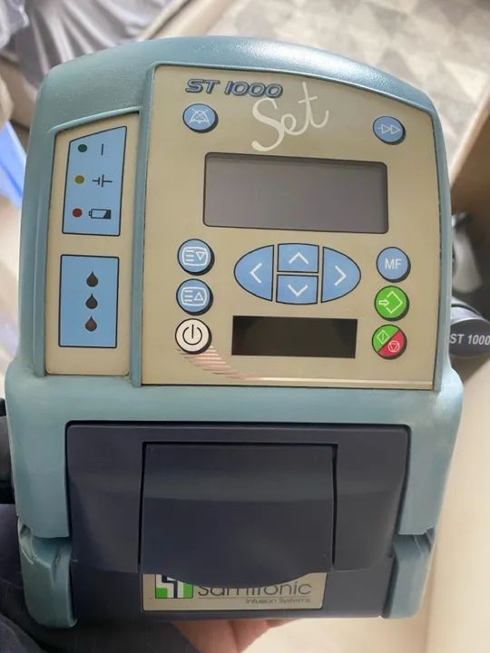 Bomba de infusão médica ST1000 - Santronic - Foto 2