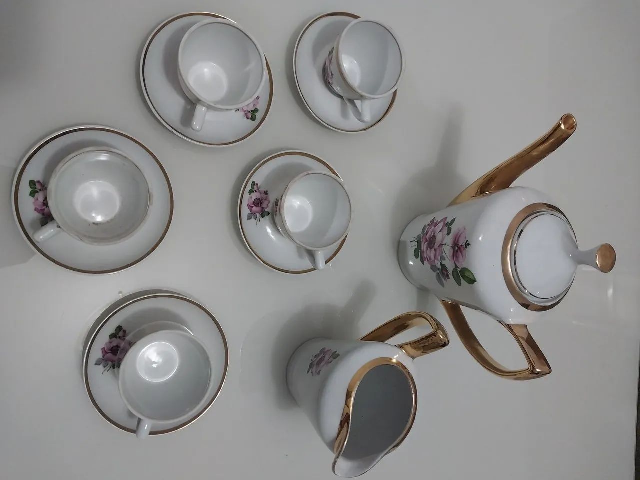 Jogo de chá + leiteira vintage de louça - Foto 2