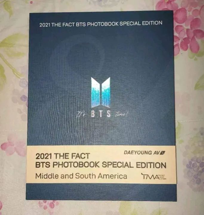 Álbum BTS The Fact 2021 photobook - Livros e revistas - Potengi