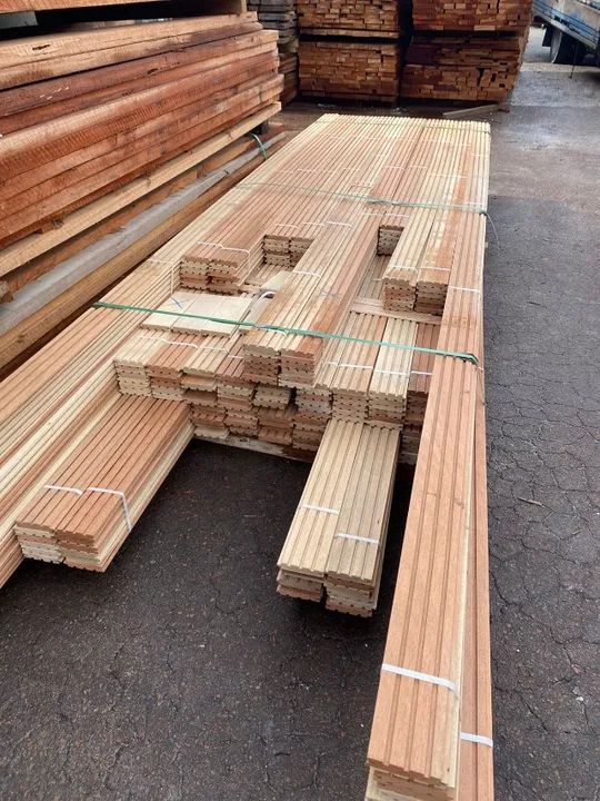 Assoalho de Cedro comercial de primeira 