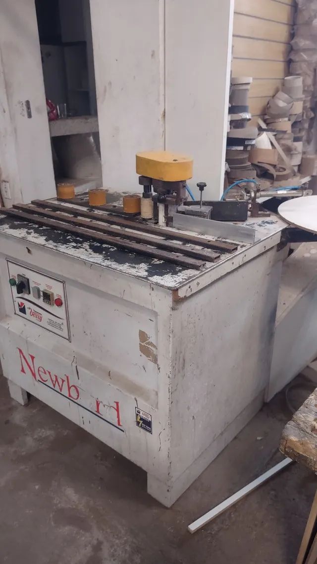  Máquina coladeira de bordos  8.000.00 mil reais - Foto 4