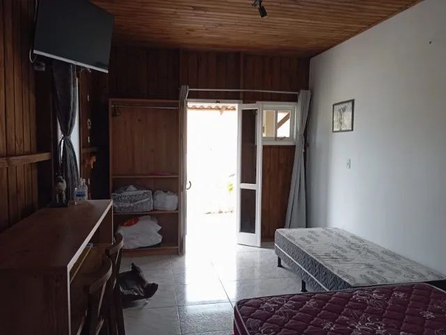 Alugo kitnet/chalé - mobiliado com 01 quarto no bairro Jordão em Governado Celso Ramos-SC.