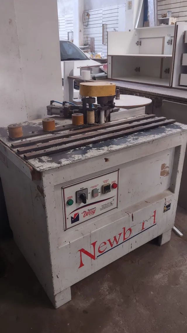  Máquina coladeira de bordos  8.000.00 mil reais - Foto 5