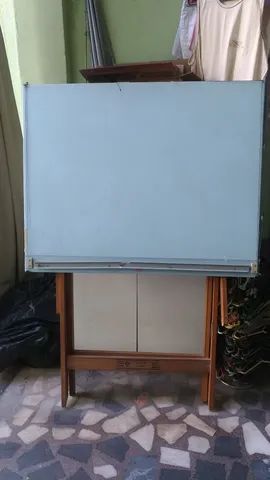 Cavalete para desenho estudante, bom estado. E outros.