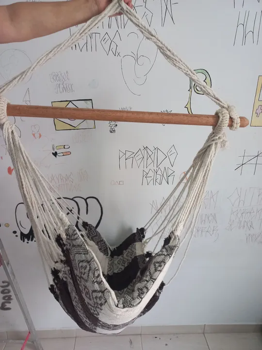 Balanço de teto sem suporte