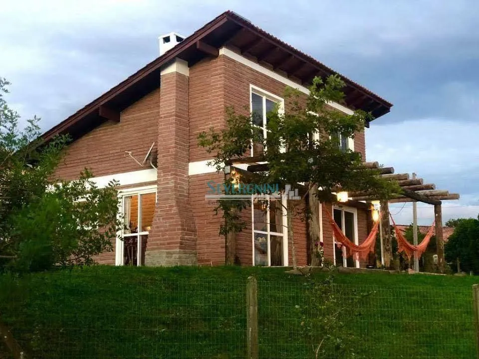 Sítio com 2 dormitórios à venda, 1032 m² por R$ 830.000,00 - Vila Imperial - Gravataí/RS