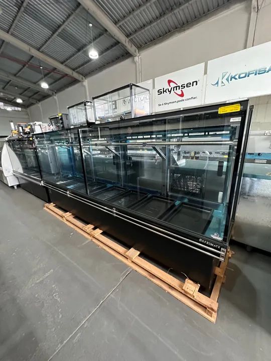 Balcão açougue 3 metros gancheira refrimate 