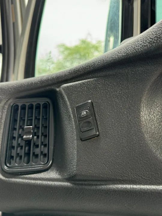 Mercedes Atron 2324 - Carroceria 2016/2016 - Foto 6