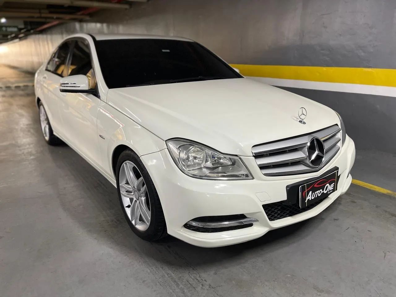 Mercedes-Benz C-180 2012
