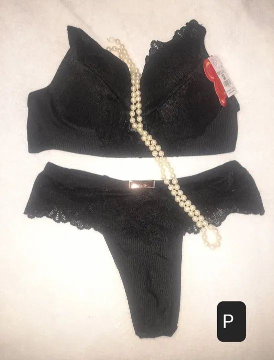 Conjunto de Lingerie Preto - Renda e Sutiã