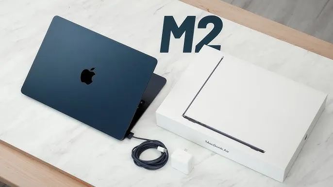 MacBook本体 MacBook Air M2 16GB 256GB Apple MacBook Air M2 13.6