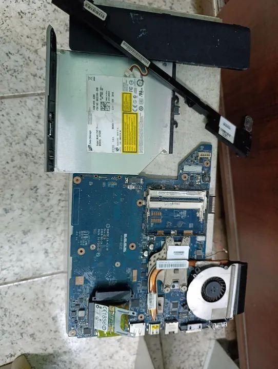 Placa-Mãe e pecas Notebook Hp  pavilon dv4la4117p com processador atlon 2 300