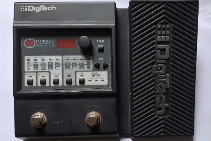 Pedaleira Digitech Element XP