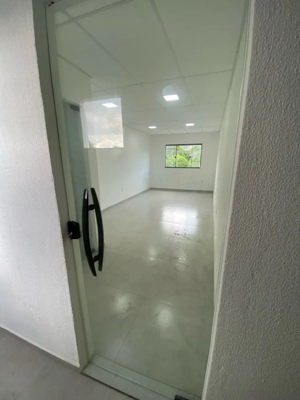 Alugo salas comerciais - Estrada da Cachamorra  - Foto 4