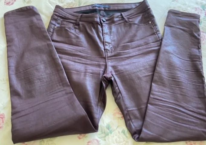 Calça em veludo e outra Corino TAM 38 lindas e imperáveis  - Foto 2