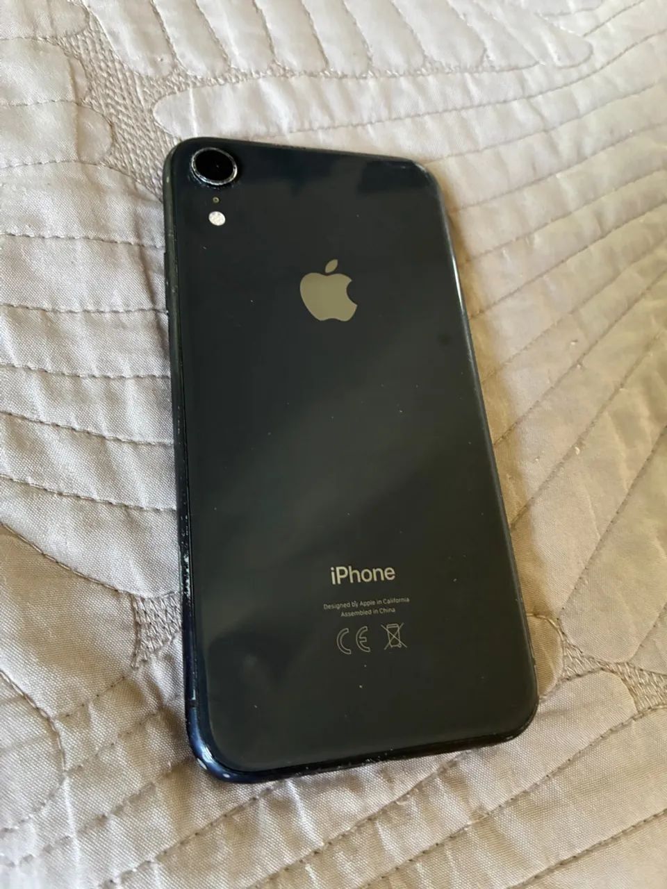 iPhone XR 128 gb preto marcas de uso no corpo olhe as fotos - Foto 3