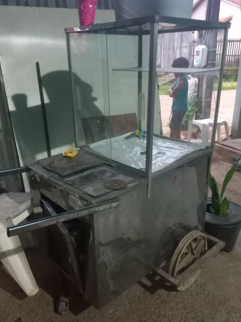 Vendo carrinho de pipoca e etc